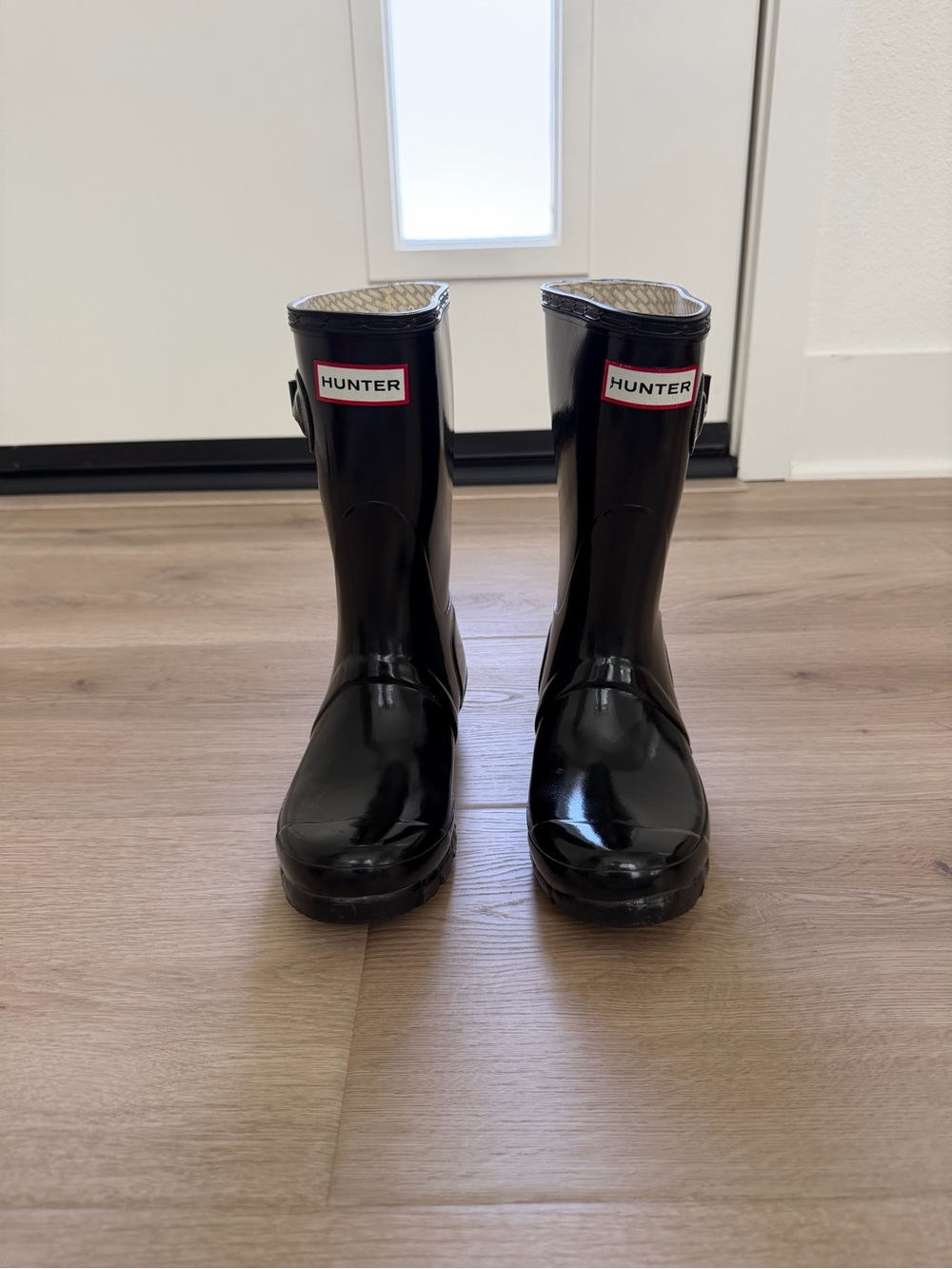 Hunter Glossy Short Black Rain Boots size W5